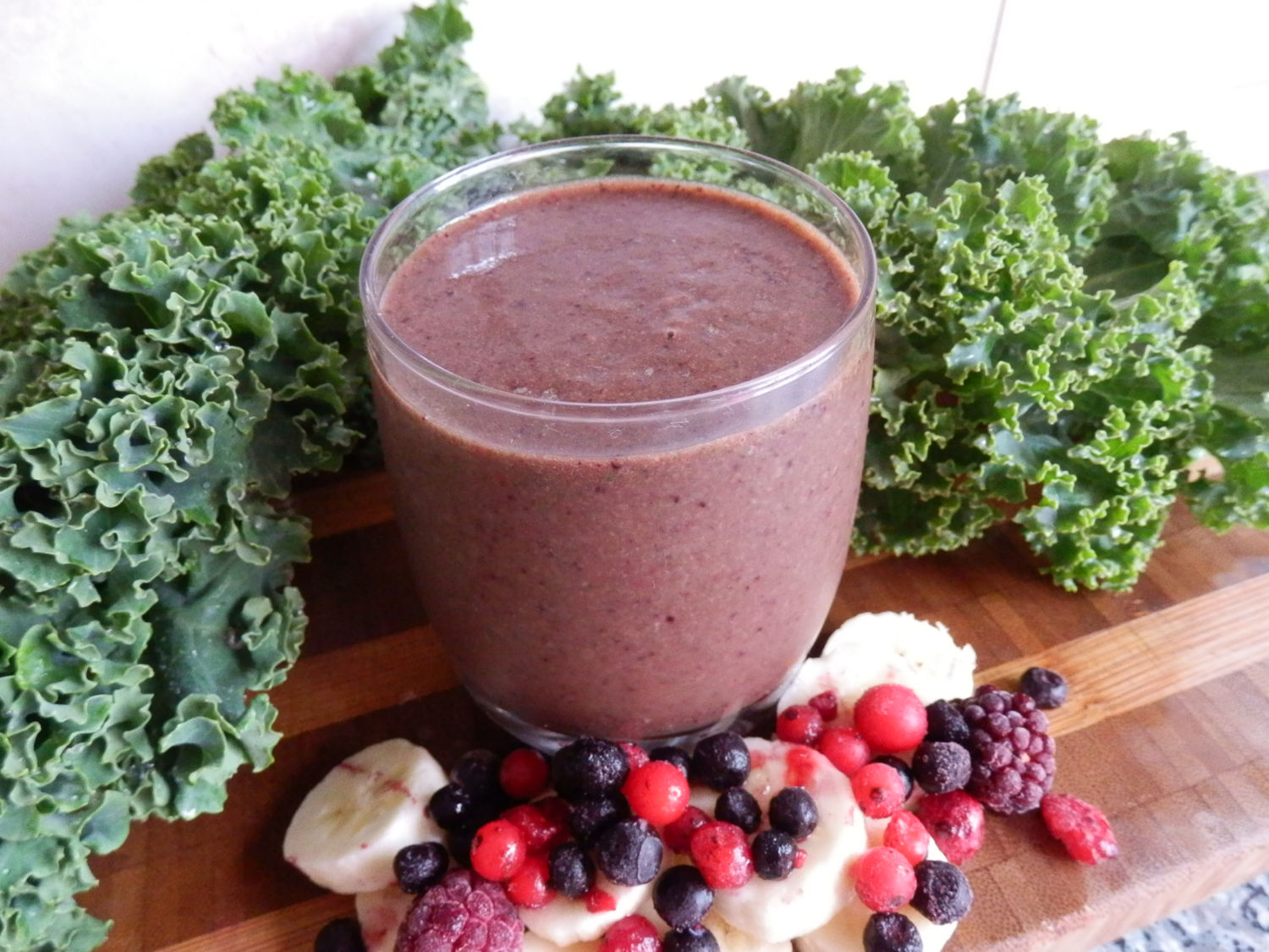 Banana Curly Kale Mixed Berry Smoothie GrapeGate